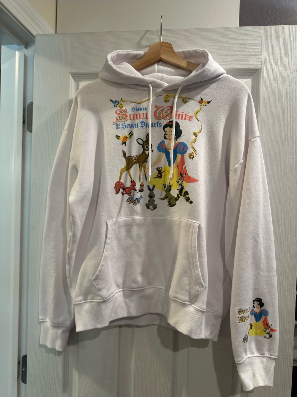 Disney’s White Snow White Graphic Hoodie Sweatshirt